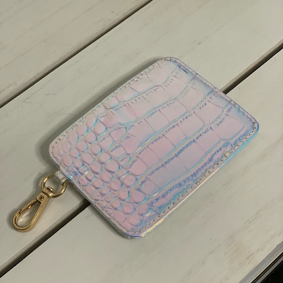 💥Office Purge: 🧜🏻‍♀️Iridescent Faux Croc Print Wallet👛 - Picture 3 of 3